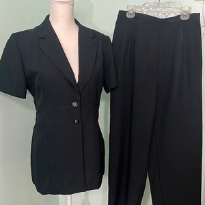 Sweet suit. Short sleeve Blazer jacket and pants. Vintage suit by sweet suit